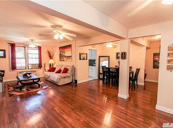 4th image of 194 Smith St APT 1J