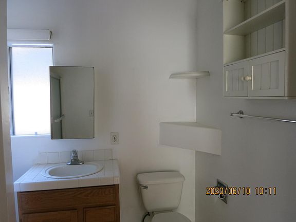 5th image of 20 Rose Ave APT B