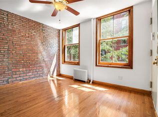 49 Perry St APT 1E, New York, NY 10014