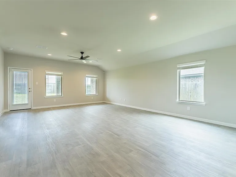 1503 Custer Ridge Ct — Photo 8