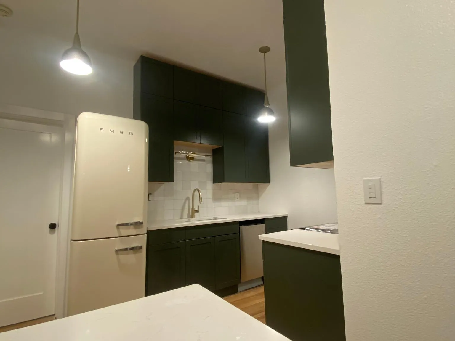 912 33rd St — Photo 3