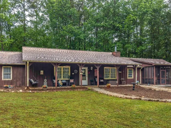 712 Honeysuckle Ln, Temple, GA 30179
