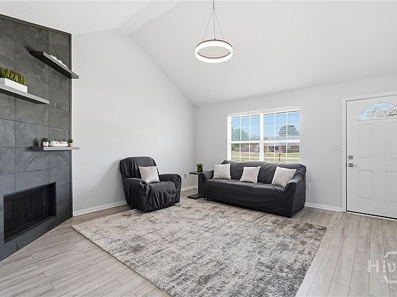 4th image of 206 White Bluff Drive