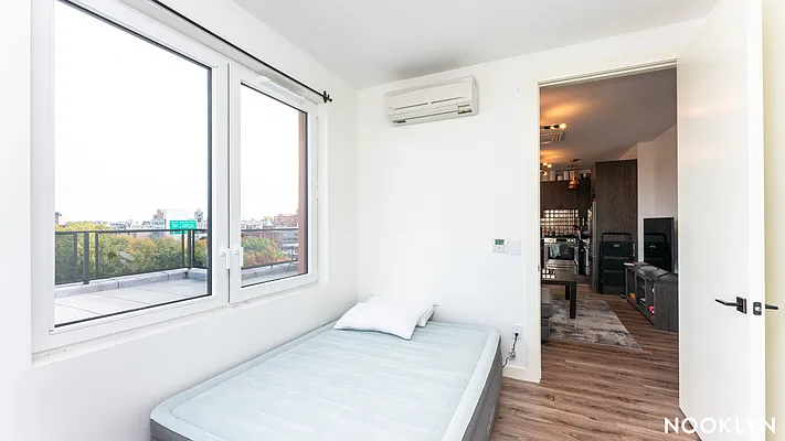 Rented by Nooklyn NYC LLC | media 39