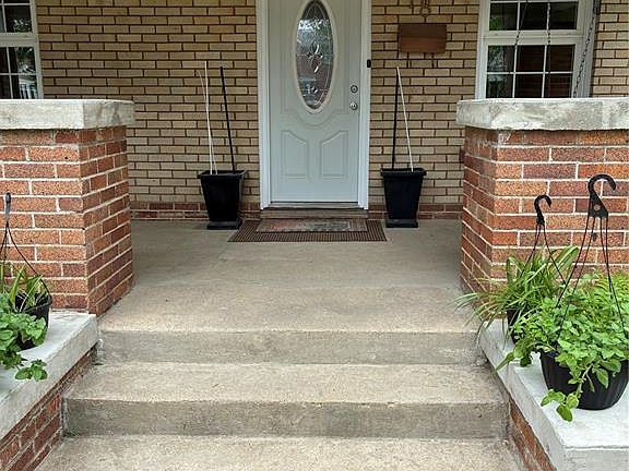 4th image of 1418 2nd STREET