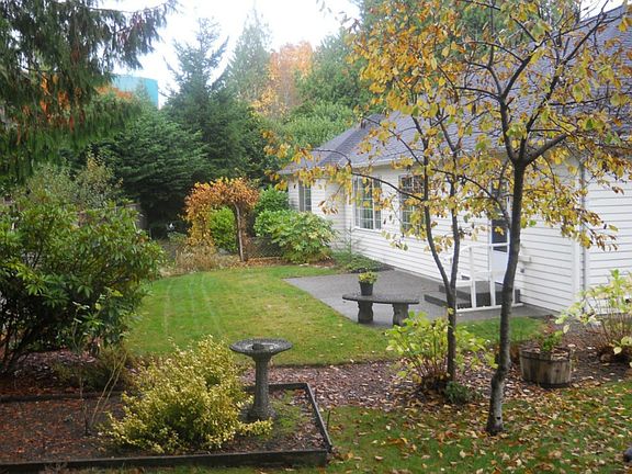 2nd image of 1762 Susan Pl NW