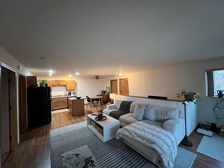 241 N Willson Dr #B — Photo 3