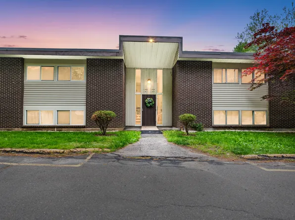 229 Bacon Pond Road APT 144, Woodbury, CT 06798
