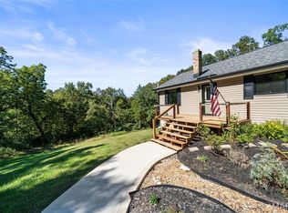 675 Rocky Top Rd, Pacific, MO 63069