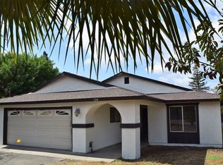 724 N Vine St, Fallbrook, CA 92028