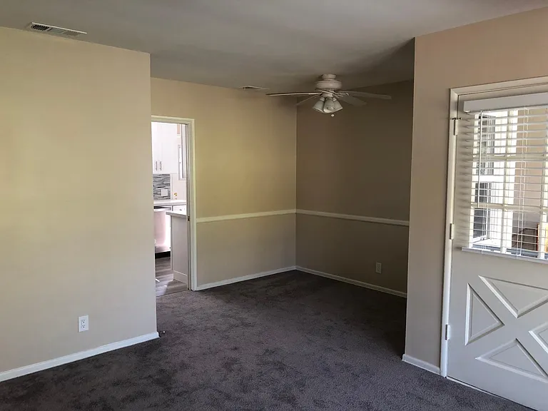 3501 Stancrest Dr #D — Photo 8