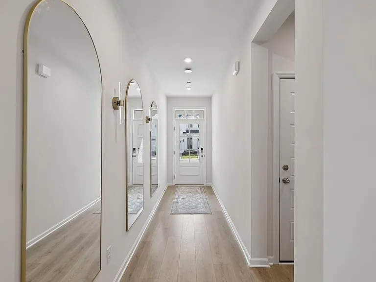 615 Club View Way — Photo 5