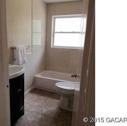 4th image of 3923 NW 15th St