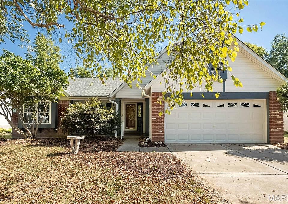1st image of 114 Greenstone Dr