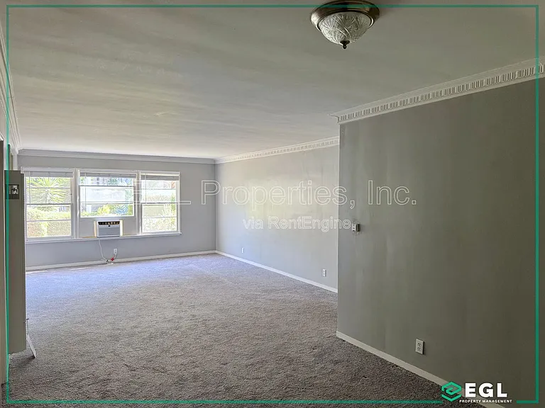 1235 Havenhurst Dr #2 — Photo 4