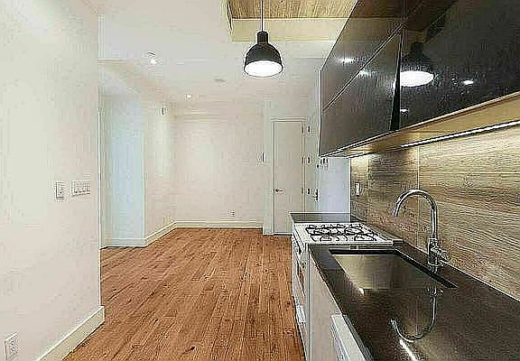 3rd image of 73 Montrose Ave #4E