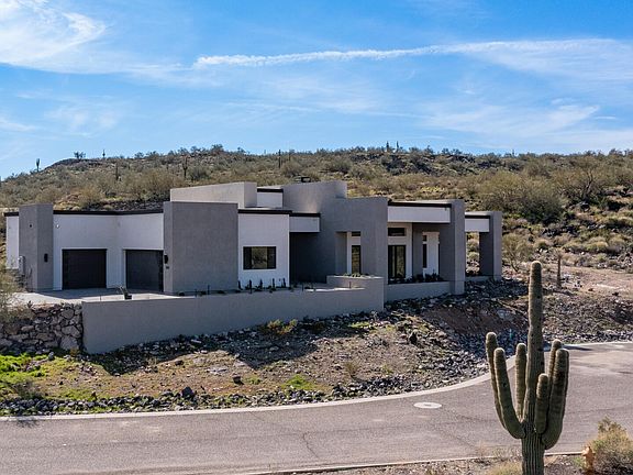 4th image of 3625 W MULHOLLAND Drive