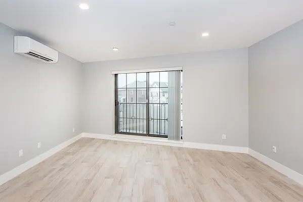 Rented by Modern Spaces | media 19