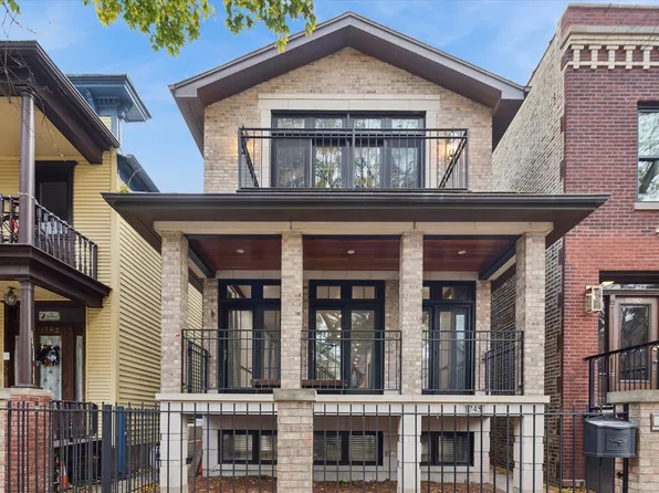 1745 W Cornelia Ave, Chicago, IL 60657