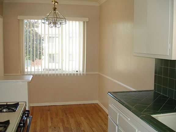 5th image of 118 N Lamer St #0