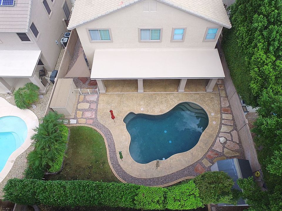 1st image of 9051 W Clara Ln