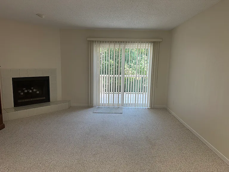 4276 Brookside Dr — Photo 4