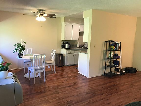 4th image of 241 S Oakland Ave APT 9
