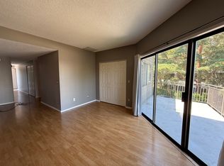 5602 SW Riverside Ln APT 3, Portland, OR 97239