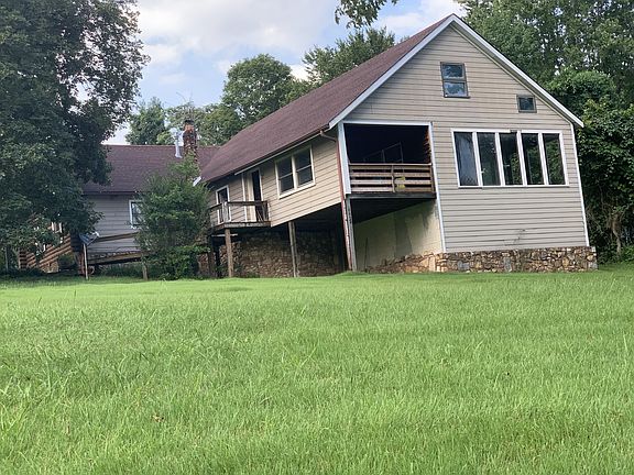 3rd image of 1022 Marks Creek Hill Rd