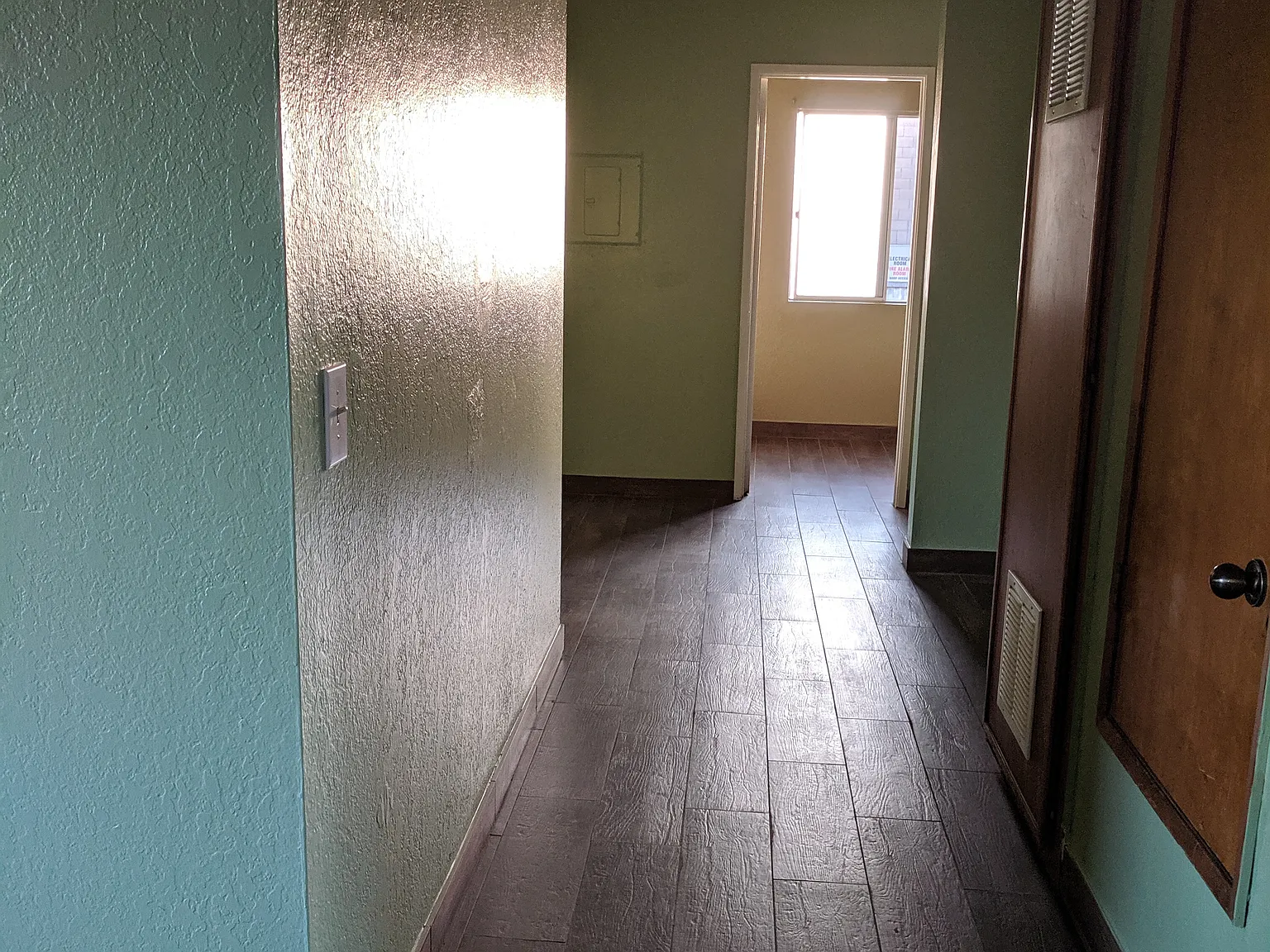 3 bed, 1485 sqft, $2,995 — Photo 3