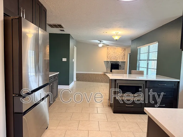 4017 Paddlewheel Dr — Photo 8