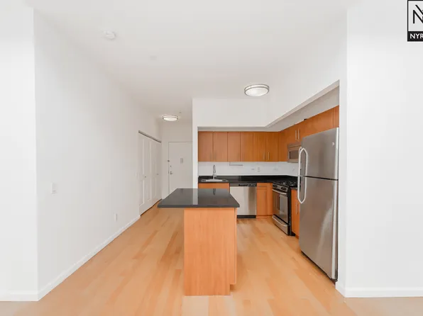 20 West Street 22L image 2 of 27