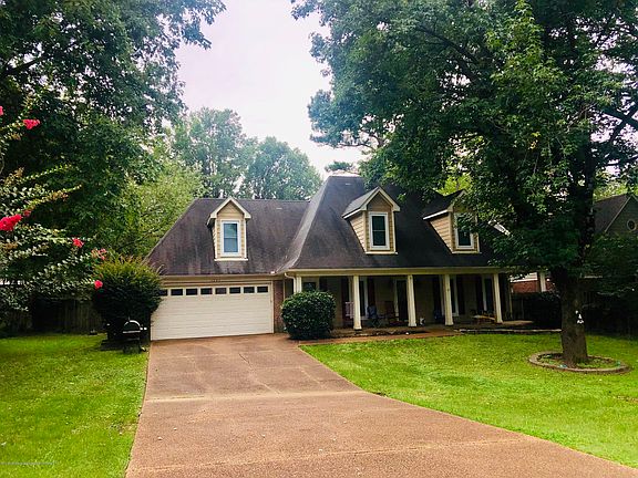 5th image of 1243 Carriage Dr S