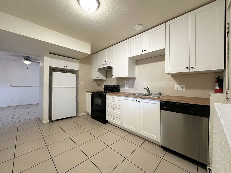 44 Sunflower Rd #B — Photo 7