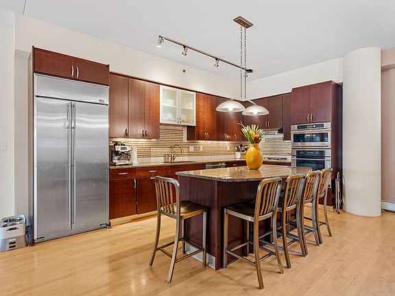 3rd image of 401 N 2nd St Unit 504