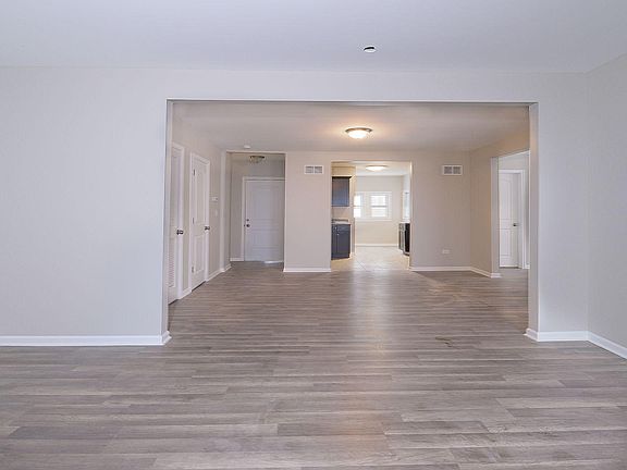 3rd image of 618 Pennsylvania Ave #2