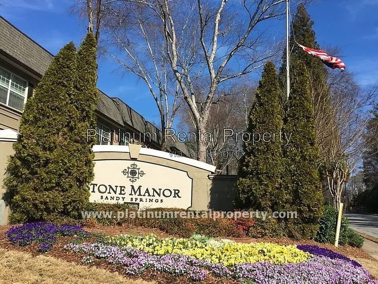 6980 Roswell Rd NE #L5 — Photo 17