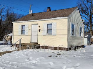 706 W 23rd St, Anderson, IN 46016