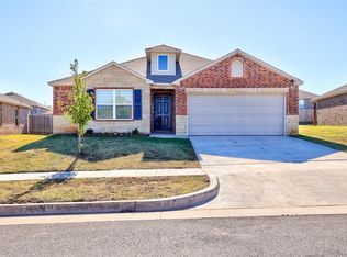 11604 NW 97th St, Yukon, OK 73099