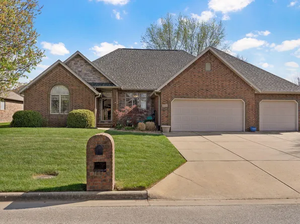 1004 W Glacier Court, Nixa, MO 65714