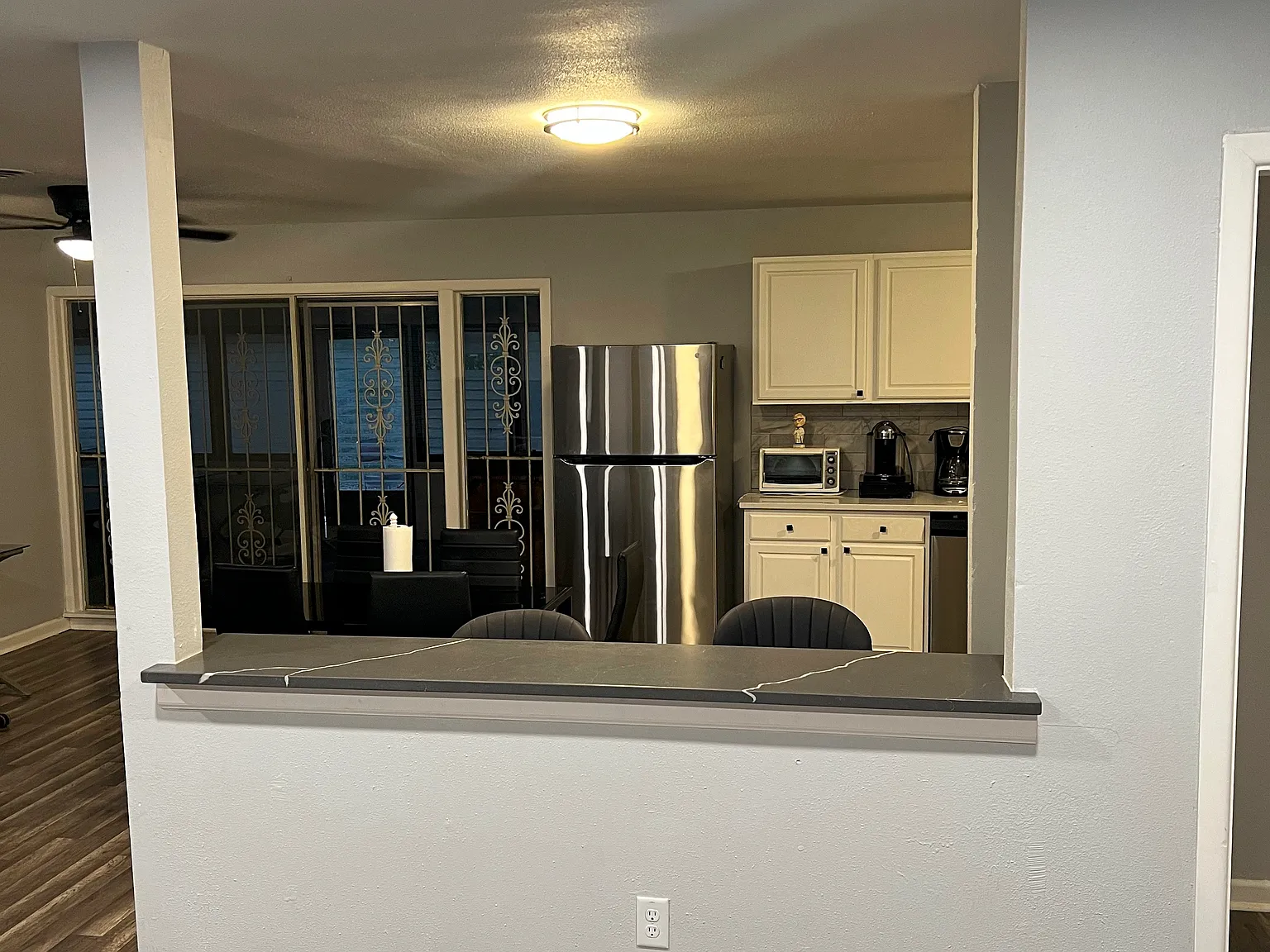 3 bed, 1510 sqft, $2,200 — Photo 3