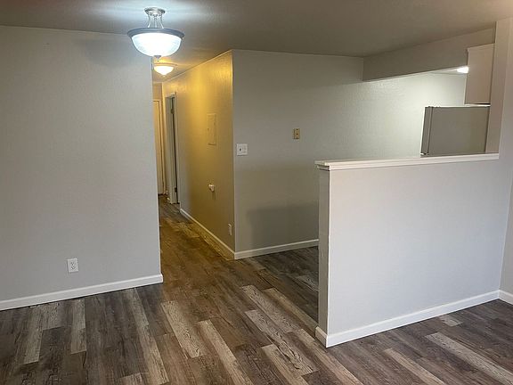 4th image of 120 Shasta St #0