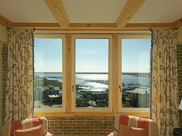 14 Lockwood Dr APT 11E, Charleston, SC 29401