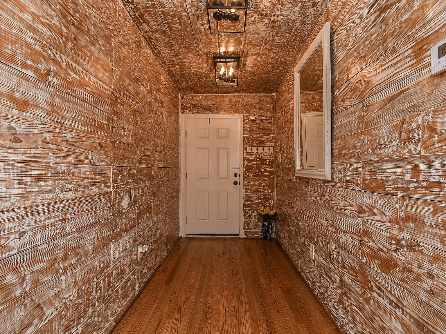 3 bed, 2.0 bath, 1232 sqft, $2,250 — Photo 4