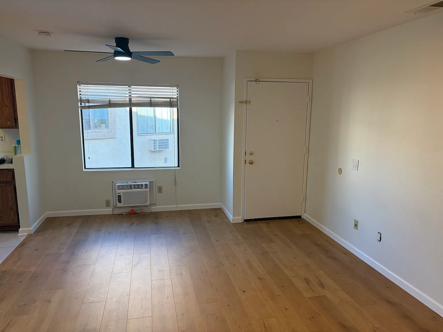 2 bed, 866 sqft, $2,925 — Photo 4