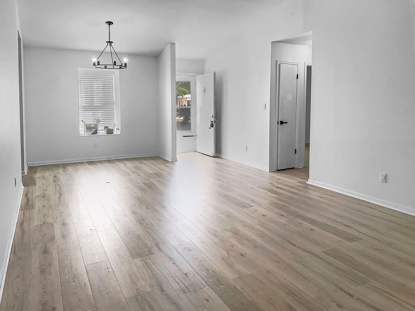 115 Christopher Drive — Photo 4