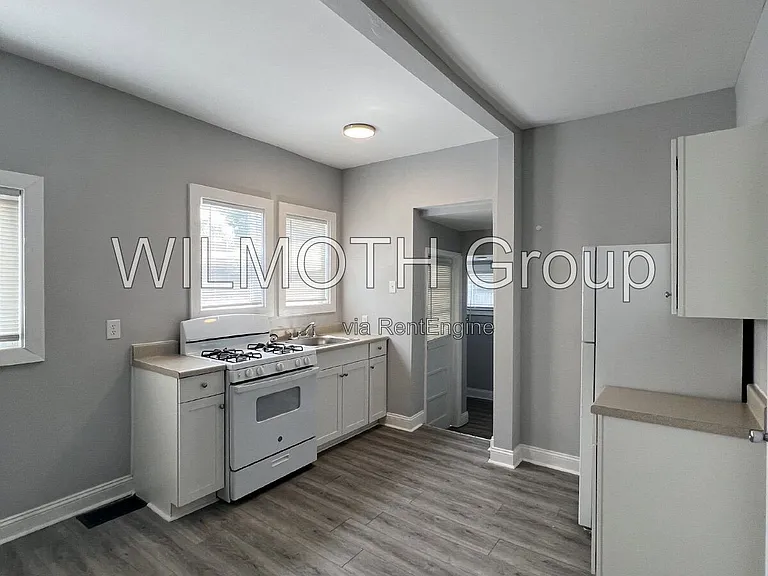129 W Hendricks St #6 — Photo 7