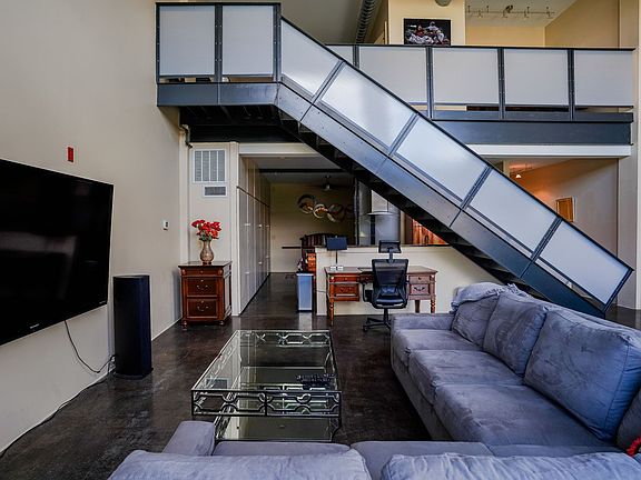 5th image of 400 E Main St Unit 300