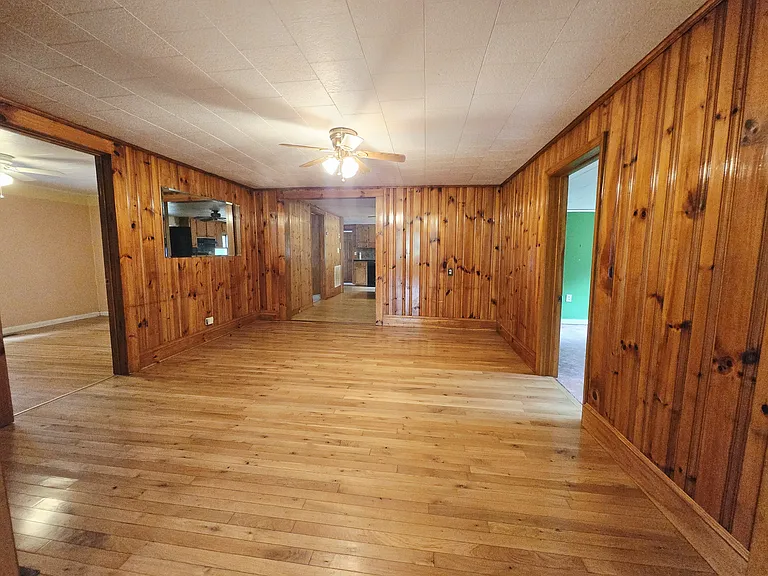 139 Juniper Ln — Photo 5