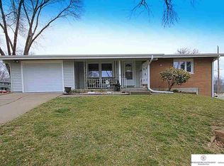 9678 Maple Dr, Omaha, NE 68134